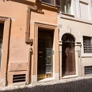  Apartment Girolamo's Jacuzzi Place