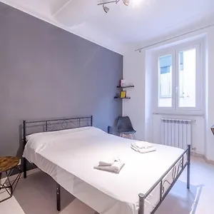 casa-poirot-functional-flat.hotelitalianriviera.com/
