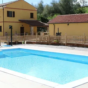 agriturismo-fattoria-del-colle-iesi.riccione-hotels.org/
